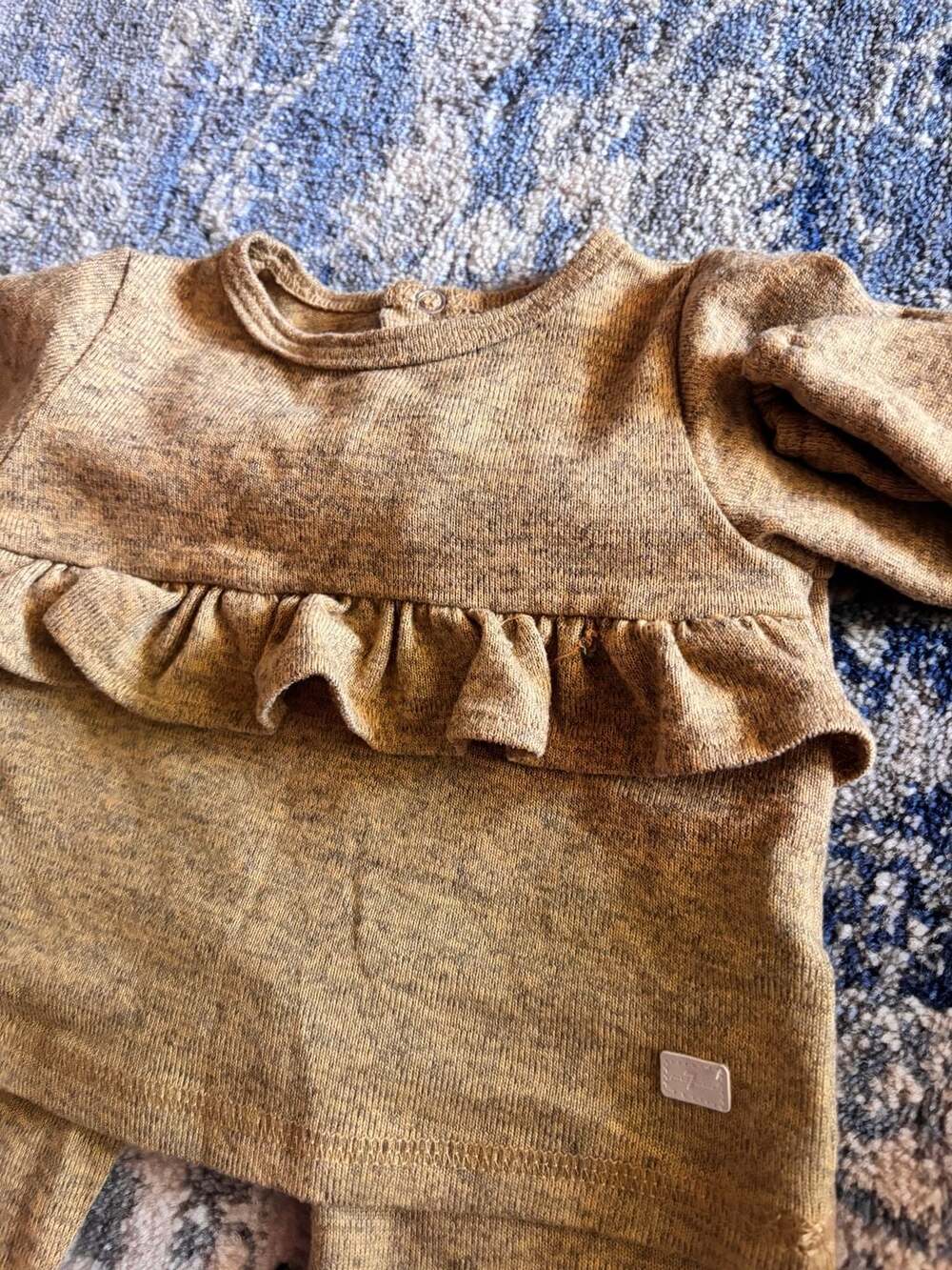 7 For All Mankind Ruffle Set Size 3/6M - Picture 3 of 4